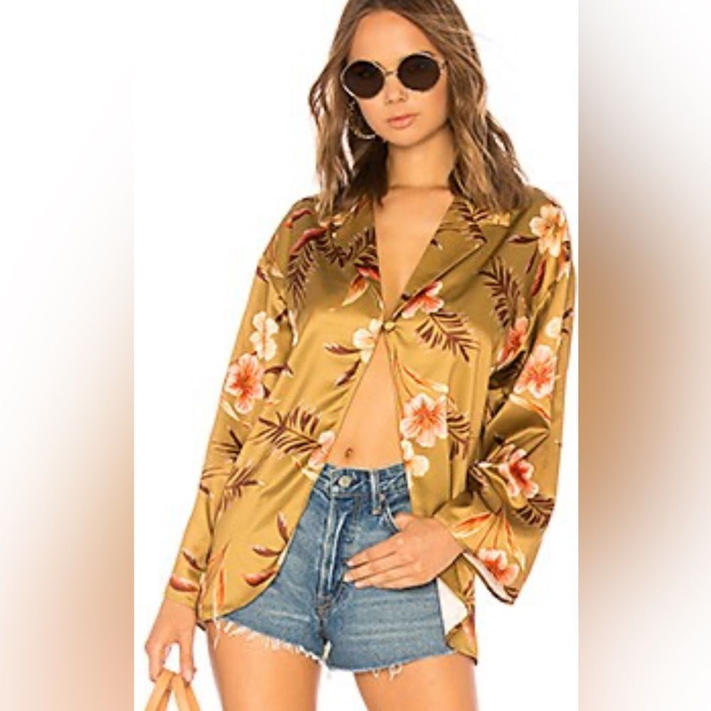 REVOLVE LPA Cut Away PJ Top in Lush Tropics- Size Small